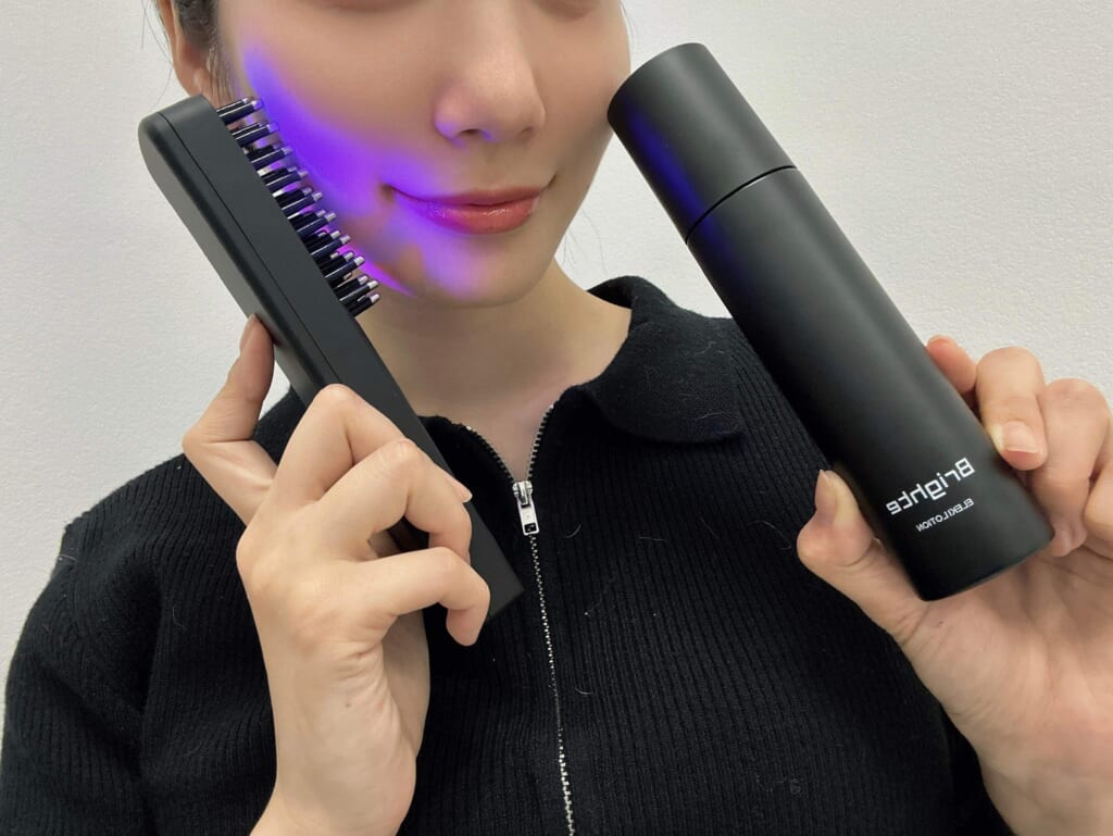 EMS美顔器を利用する